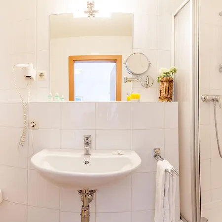 Hotell Glasererhaus Zell am See