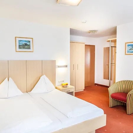 格拉瑟雷尔豪斯酒店 酒店