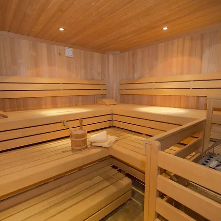 Glasererhaus Отель Целль-ам-Зе