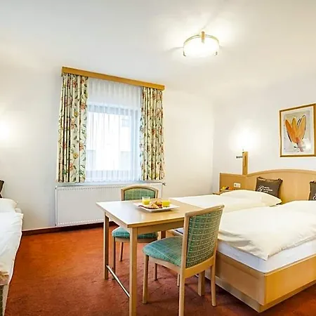 Glasererhaus Готель 3*