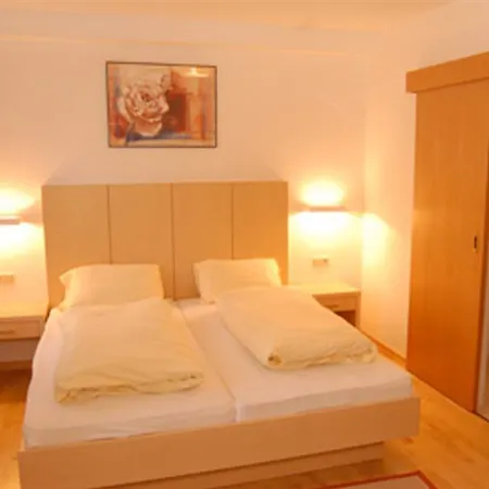 Готель Glasererhaus 3*