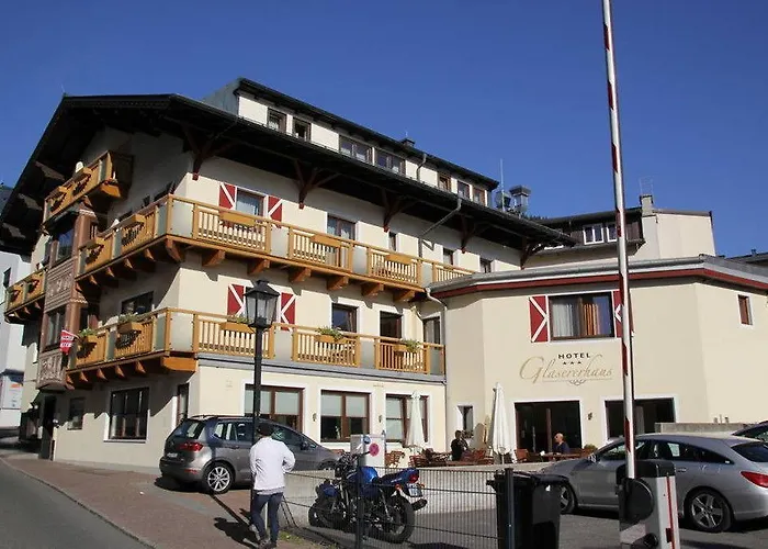 Glasererhaus Szálloda Zell am See