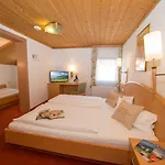 Готель Glasererhaus Целль-ам-Зеє
