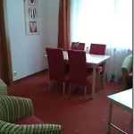 Glasererhaus 3*