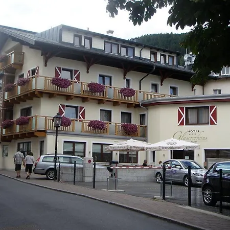 Glasererhaus Szálloda